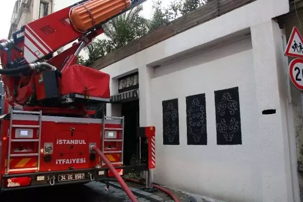 Son dakika haberi | Beyoğlu Çiçek Bar'da yangın