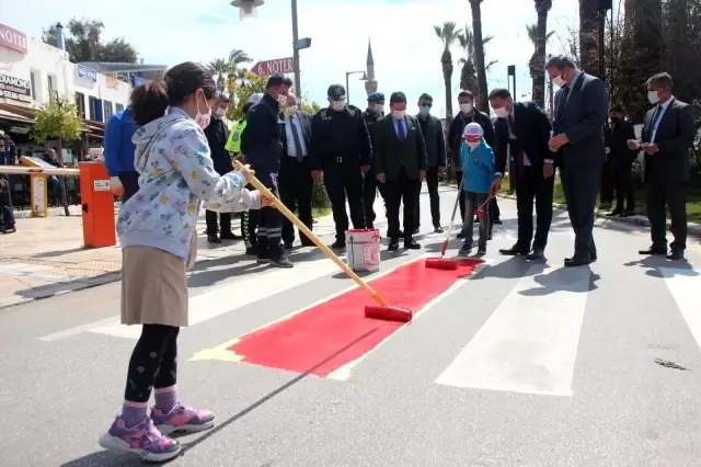 Bodrum'da kırmızı şerit uygulamasına geçti Bodrum'da kırmızı şerit uygulamasına geçti