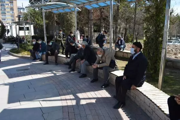 Elazığ Valisi Terörle mücadele eder gibi virüsle mücadele edelim Elazığ Valisi Terörle mücadele eder gibi virüsle mücadele edelim