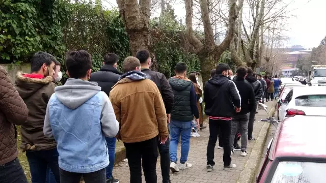 ERDEMİR başvuruları bizzat alınca pandemi tedbirleri hiçe sayıldı