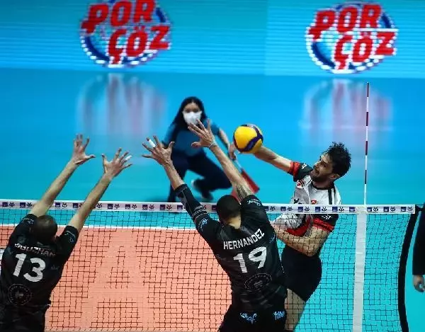 Erkekler Kupa Voley'de şampiyon Spor Toto