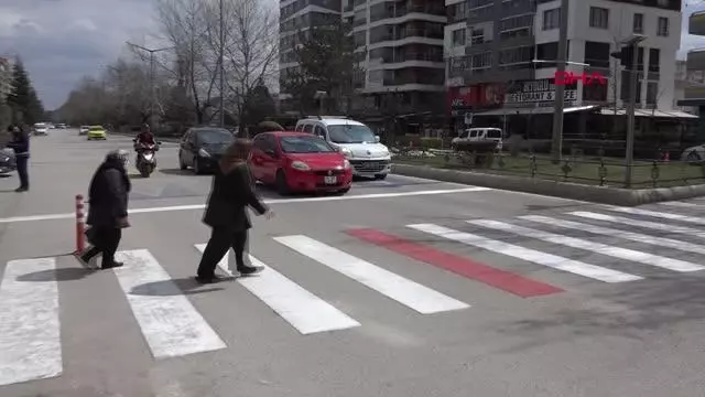 Son dakika: ESKİŞEHİR İçişleri Bakan Yardımcısı Ersoy Yaya ölümleri 1 yılda yüzde 22 oranında azaldı Son dakika: ESKİŞEHİR İçişleri Bakan Yardımcısı Ersoy Yaya ölümleri 1 yılda yüzde 22 oranında azaldı