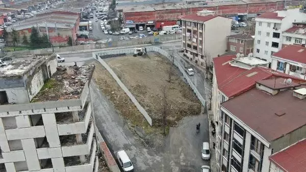 Havadan fotoğraflarla//Esenyurt'ta yol şaşkınlığı... Havadan fotoğraflarla//Esenyurt'ta yol şaşkınlığı...