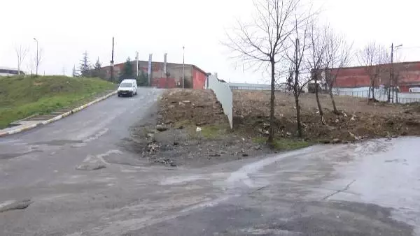 Havadan fotoğraflarla//Esenyurt'ta yol şaşkınlığı... Havadan fotoğraflarla//Esenyurt'ta yol şaşkınlığı...