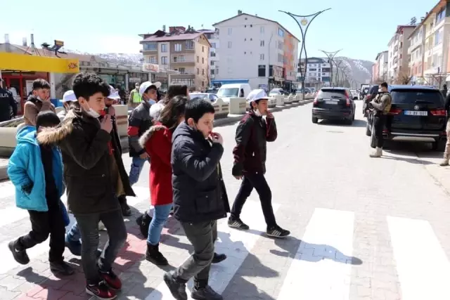 Hizan'da 'kırmızı çizgi' uygulaması Hizan'da 'kırmızı çizgi' uygulaması
