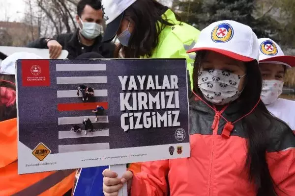 Son dakika: ESKİŞEHİR İçişleri Bakan Yardımcısı Ersoy Yaya ölümleri 1 yılda yüzde 22 oranında azaldı Son dakika: ESKİŞEHİR İçişleri Bakan Yardımcısı Ersoy Yaya ölümleri 1 yılda yüzde 22 oranında azaldı