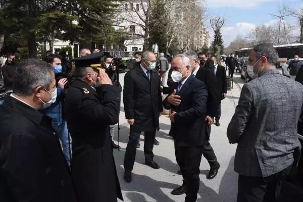 Son dakika: ESKİŞEHİR İçişleri Bakan Yardımcısı Ersoy Yaya ölümleri 1 yılda yüzde 22 oranında azaldı Son dakika: ESKİŞEHİR İçişleri Bakan Yardımcısı Ersoy Yaya ölümleri 1 yılda yüzde 22 oranında azaldı
