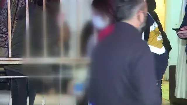 İki komşu birbirini bıçakladı İki komşu birbirini bıçakladı