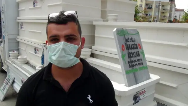 İnsanlar evde kalınca mezarcılar vatandaşın ayağına geldi İnsanlar evde kalınca mezarcılar vatandaşın ayağına geldi