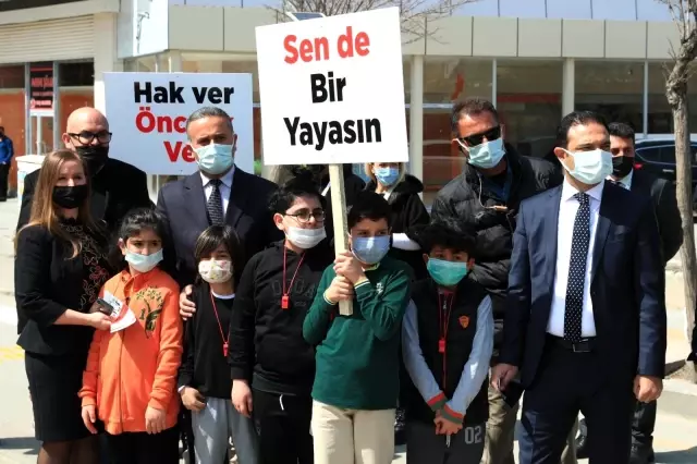 İpekyolu'nda 'kırmızı çizgi' uygulaması İpekyolu'nda 'kırmızı çizgi' uygulaması