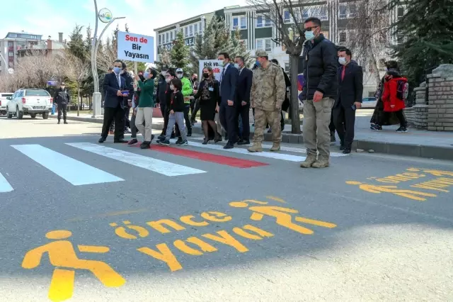 İpekyolu'nda 'kırmızı çizgi' uygulaması İpekyolu'nda 'kırmızı çizgi' uygulaması