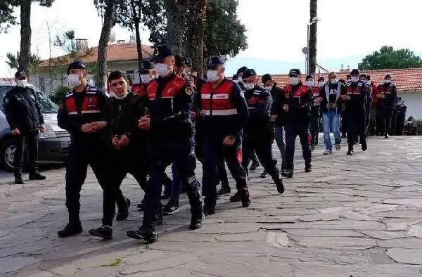 Son dakika haberleri... Suç örgütüne yönelik operasyonda 16 şüpheli yakalandı Son dakika haberleri... Suç örgütüne yönelik operasyonda 16 şüpheli yakalandı
