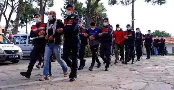 Son dakika haberleri... Suç örgütüne yönelik operasyonda 16 şüpheli yakalandı Son dakika haberleri... Suç örgütüne yönelik operasyonda 16 şüpheli yakalandı