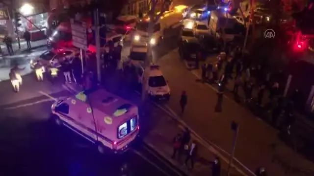 KAHRAMANMARAŞ - Orduevinde çıkan yangın kontrol altına alındı (2) KAHRAMANMARAŞ - Orduevinde çıkan yangın kontrol altına alındı (2)