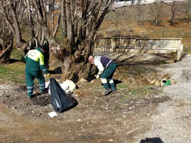 Keçiören'de dağ taş temizlendi Keçiören'de dağ taş temizlendi