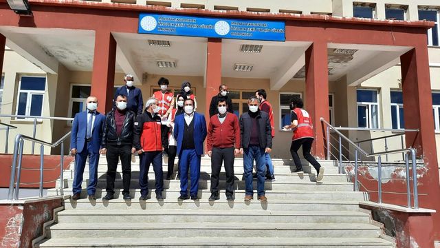 Son dakika haberi | Kızılay'dan öğrencilere kıyafet yardımı Son dakika haberi | Kızılay'dan öğrencilere kıyafet yardımı