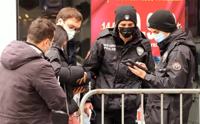 Son dakika haberi! Koronanın zirve yaptığı Samsun'a 209 'hazır kuvvet polisi' takviyesi Son dakika haberi! Koronanın zirve yaptığı Samsun'a 209 'hazır kuvvet polisi' takviyesi