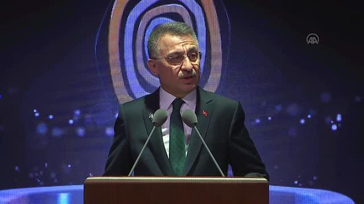Oktay: 'Kütüphane veya kitaplarımızı 7'den 70'e vatandaşlarımızın 7 gün 24 saat ulaşılabilir hale getirdik'
