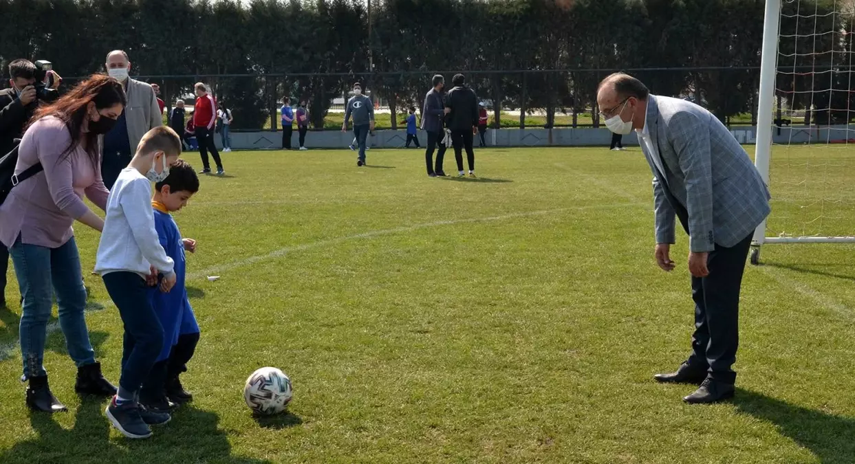 Son dakika haberi! Otizmli çocuklar Turgutluspor antrenmanında