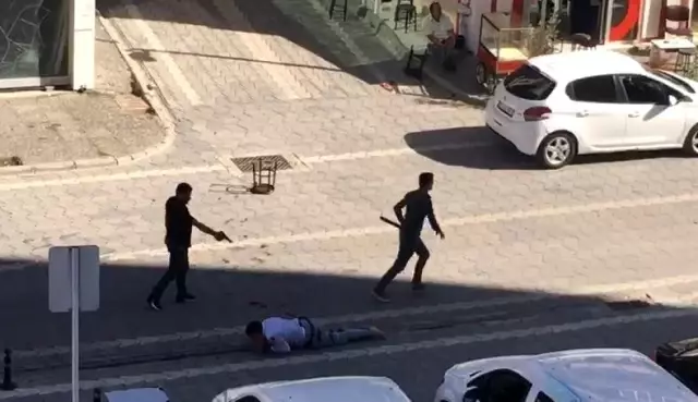 Samsun'daki vahşi cinayetle ilgili 8 kişinin yargılanmasına başlandı Samsun'daki vahşi cinayetle ilgili 8 kişinin yargılanmasına başlandı