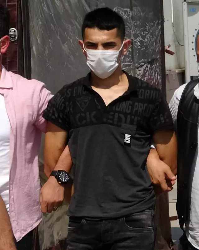 Samsun'daki vahşi cinayetle ilgili 8 kişinin yargılanmasına başlandı Samsun'daki vahşi cinayetle ilgili 8 kişinin yargılanmasına başlandı