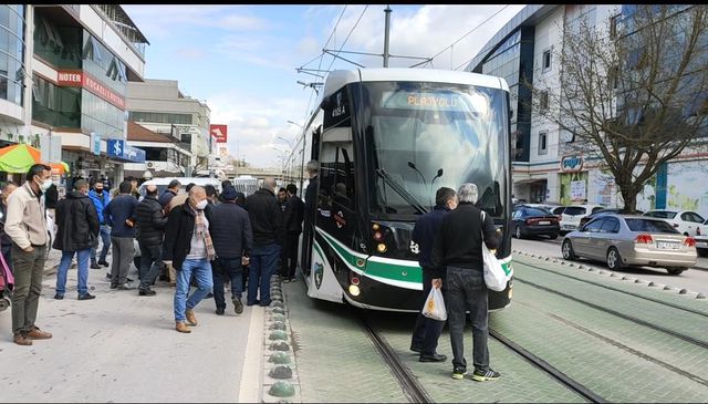 tramvayin carptigi motosiklet surucusu sans e 2 14030770 o