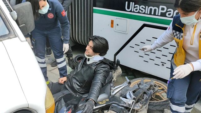 tramvayin carptigi motosiklet surucusu sans e 5 14030770 o
