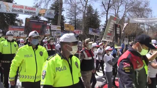 'Yaya Önceliği Kırmızı Çizgimizdir' etkinliği düzenlendi 'Yaya Önceliği Kırmızı Çizgimizdir' etkinliği düzenlendi