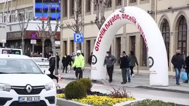 'Yaya Önceliği Kırmızı Çizgimizdir' etkinliği düzenlendi 'Yaya Önceliği Kırmızı Çizgimizdir' etkinliği düzenlendi