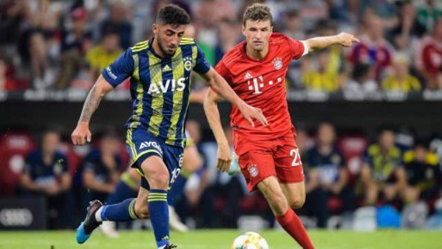 Zorya'da kiralık olarak oynayan Fenerbahçeli Allahyar, üst üste 3. kez en iyi futbolcu seçilerek dikkatleri üzerine çekti Zorya'da kiralık olarak oynayan Fenerbahçeli Allahyar, üst üste 3. kez en iyi futbolcu seçilerek dikkatleri üzerine çekti