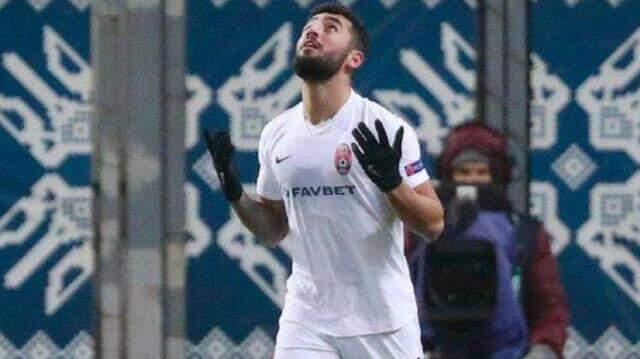 Zorya'da kiralık olarak oynayan Fenerbahçeli Allahyar, üst üste 3. kez en iyi futbolcu seçilerek dikkatleri üzerine çekti Zorya'da kiralık olarak oynayan Fenerbahçeli Allahyar, üst üste 3. kez en iyi futbolcu seçilerek dikkatleri üzerine çekti