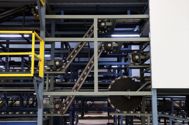 Sakarya'da 30 milyon dolara kurulan fabrika, Türkiye'yi nitril eldiven konusunda dışa bağımlılıktan kurtaracak