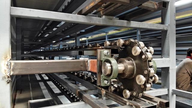 Sakarya'da 30 milyon dolara kurulan fabrika, Türkiye'yi nitril eldiven konusunda dışa bağımlılıktan kurtaracak