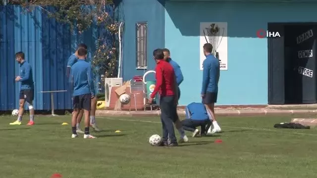 Adana Demirspor, gözünü Süper Lig'e dikti Adana Demirspor, gözünü Süper Lig'e dikti