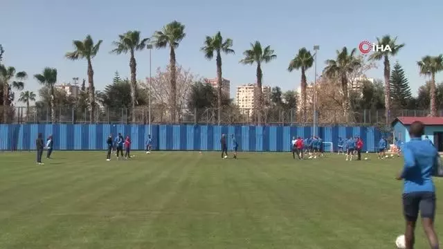 Adana Demirspor, gözünü Süper Lig'e dikti Adana Demirspor, gözünü Süper Lig'e dikti