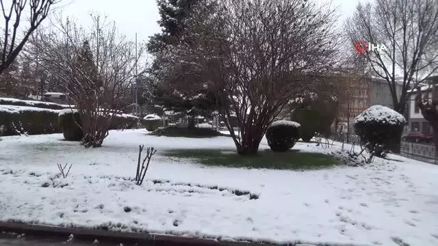 Afyonkarahisar 'Mart' ayını karla uğurladı Afyonkarahisar 'Mart' ayını karla uğurladı