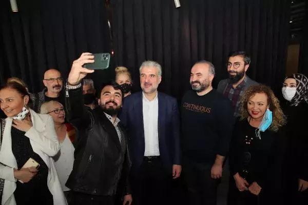 AK Parti İstanbul İl Başkanı Kabaktepe: İstanbulluları, tiyatroya daha çok ilgi göstermeye davet ediyorum AK Parti İstanbul İl Başkanı Kabaktepe: İstanbulluları, tiyatroya daha çok ilgi göstermeye davet ediyorum
