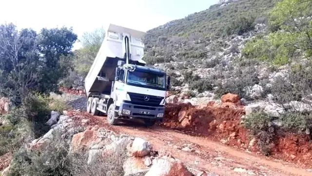 Alanya Belediyesi kırsalda çalışmaları sürdürüyor Alanya Belediyesi kırsalda çalışmaları sürdürüyor