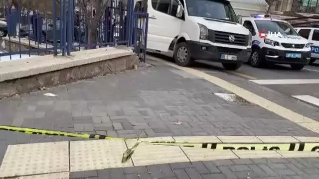 Son dakika: Başkent'te bir kişi servis aracında ölü bulundu Son dakika: Başkent'te bir kişi servis aracında ölü bulundu