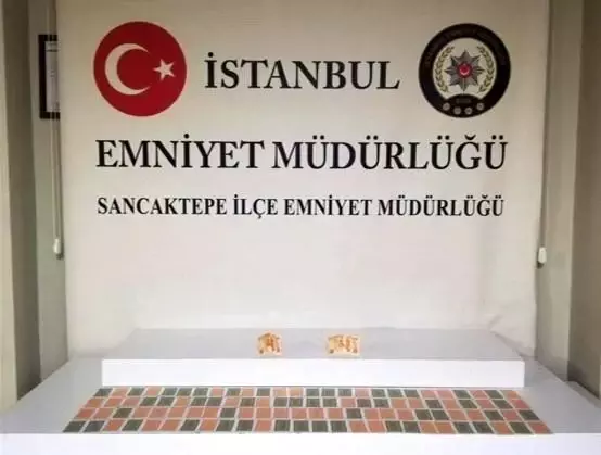 Son dakika haberi | Baskın yapan kişinin polis olduğunu anlamayıp kumara devam ettiler Son dakika haberi | Baskın yapan kişinin polis olduğunu anlamayıp kumara devam ettiler