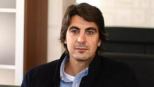 Eski milli basketbolcu 46 yaşındaki İbrahim Kutluay koronavirüse yakalandı, tedavi altına alındı Eski milli basketbolcu 46 yaşındaki İbrahim Kutluay koronavirüse yakalandı, tedavi altına alındı