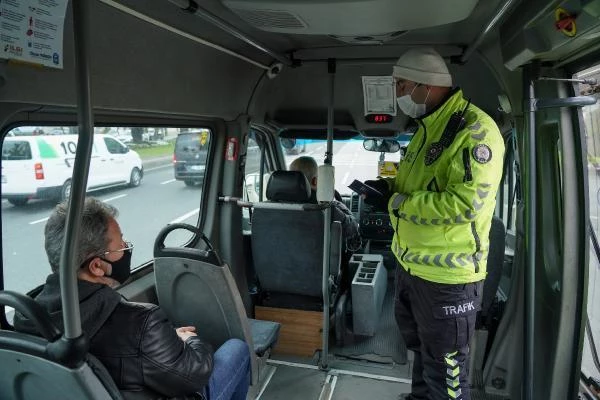 Son dakika haberleri | Fatih'te toplu taşıma araçlarında koronavirüs denetimi