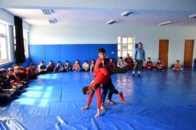 Güreş milli takımı seçmelerine Kumluca'dan 8 sporcu katılacak Güreş milli takımı seçmelerine Kumluca'dan 8 sporcu katılacak