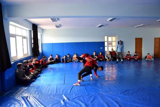 Güreş milli takımı seçmelerine Kumluca'dan 8 sporcu katılacak Güreş milli takımı seçmelerine Kumluca'dan 8 sporcu katılacak
