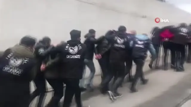 Hal çetesi soruşturmasında şüpheliler adliyeye sevk edildi Hal çetesi soruşturmasında şüpheliler adliyeye sevk edildi