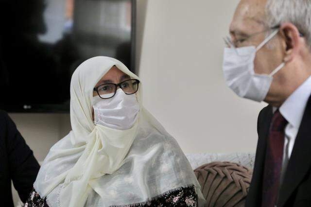 İmamoğlu'na 'Sana kete yaparım ama oy vermem' diyen Mahruze Teyze'yi Kılıçdaroğlu ziyaret etti