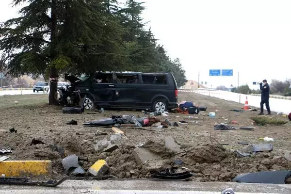 Son dakika haber: ISPARTA Isparta'da minibüsle hafif ticari araç çarpıştı: 3 ölü, 8 yaralı - Yeniden Son dakika haber: ISPARTA Isparta'da minibüsle hafif ticari araç çarpıştı: 3 ölü, 8 yaralı - Yeniden