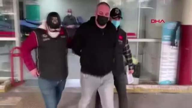 İZMİR İzmir'de DHKPC'ye operasyon 9 gözaltı İZMİR İzmir'de DHKPC'ye operasyon 9 gözaltı