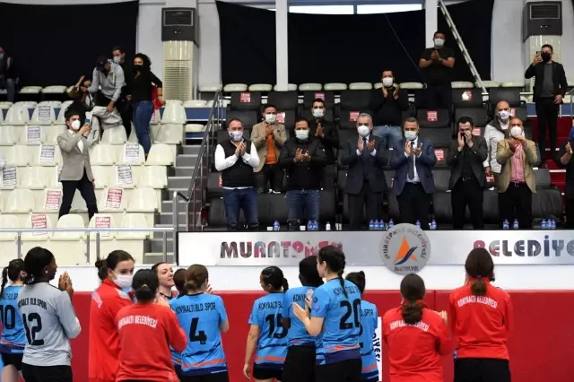 Konyaaltı Belediyesi çeyrek final ilk maçında galip Konyaaltı Belediyesi çeyrek final ilk maçında galip