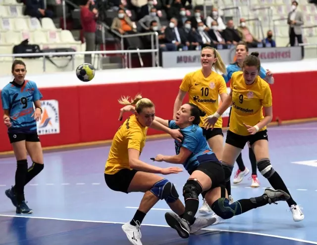 Konyaaltı Belediyesi çeyrek final ilk maçında galip Konyaaltı Belediyesi çeyrek final ilk maçında galip